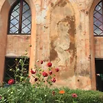 Buzzati Bed & Breakfast 3*