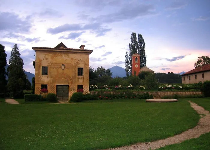 Buzzati Bed and Breakfast 3*