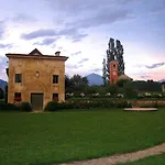 Buzzati Bed and breakfast 3*