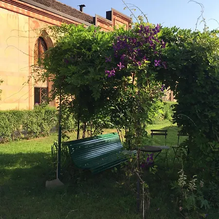 Nocleg ze śniadaniem Buzzati 3*